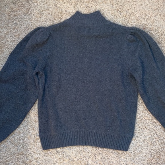 Universal Thread Small Long Sleeve - Picture 2 of 4